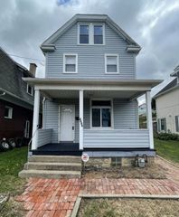1218 Woodmont Ave, New Kensington, PA 15068
