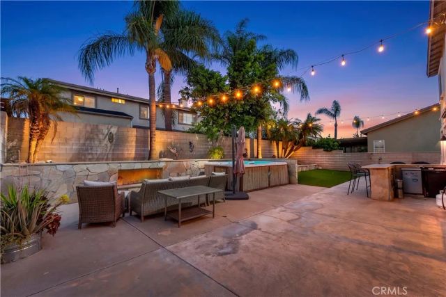 15458 Gatwick Avenue, Fontana, CA 92336