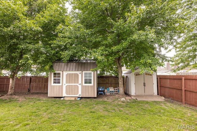 1156 Windshire Drive, Mascoutah, IL 62258