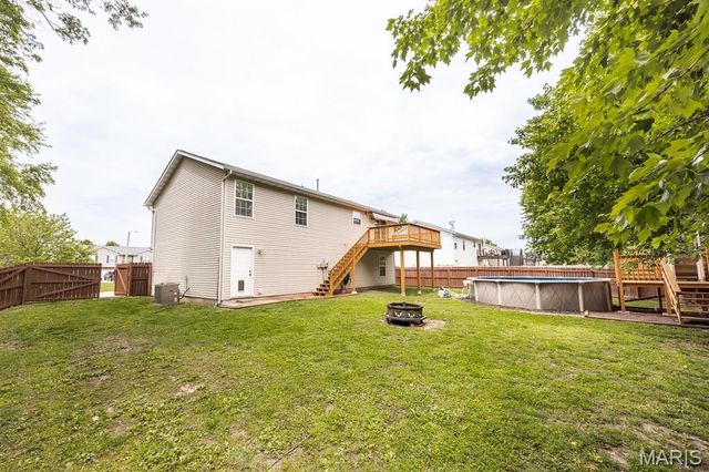1156 Windshire Drive, Mascoutah, IL 62258