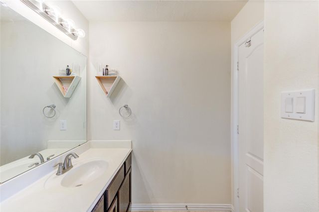 5103 Dartmoor Ridge Trail, Houston, TX 77066