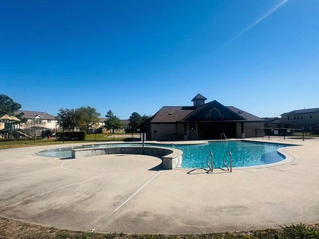 5103 Dartmoor Ridge Trail, Houston, TX 77066