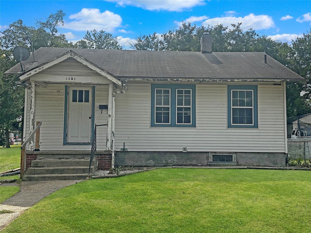 1929 Burson Street, Des Moines, IA 50316