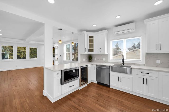 159 Rosewood Road, Kings Park, NY 11754
