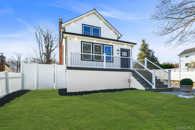 159 Rosewood Road, Kings Park, NY 11754