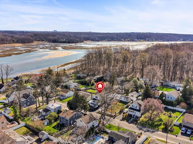 159 Rosewood Road, Kings Park, NY 11754
