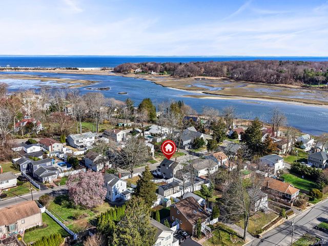 159 Rosewood Road, Kings Park, NY 11754