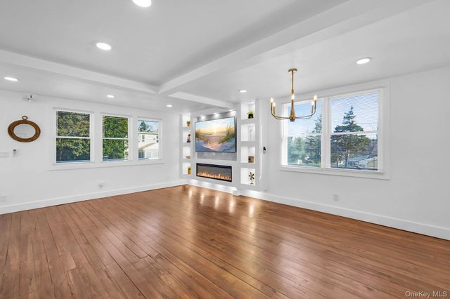 159 Rosewood Road, Kings Park, NY 11754