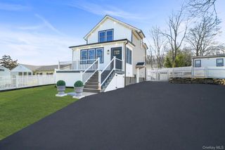 159 Rosewood Road, Kings Park, NY 11754