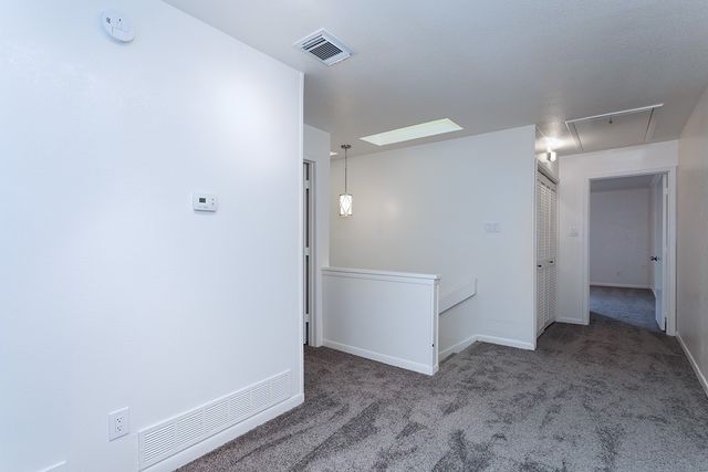 7450 Holly Hill Drive 105, Dallas, TX 75231