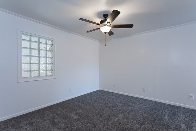 7450 Holly Hill Drive 105, Dallas, TX 75231