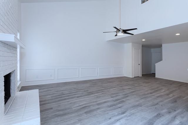 7450 Holly Hill Drive 105, Dallas, TX 75231