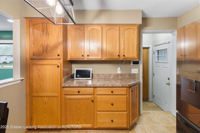 3701 Wilson Avenue, Lansing, MI 48906