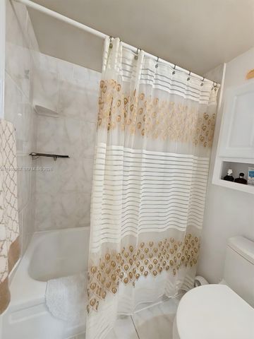 1040 NW 80th Ave 203, Margate, FL 33063