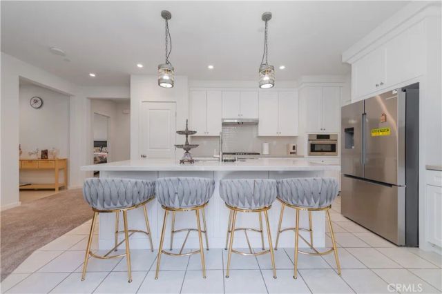 118 Newburry, Irvine, CA 92618