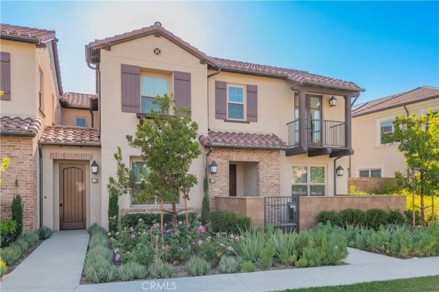 118 Newburry, Irvine, CA 92618