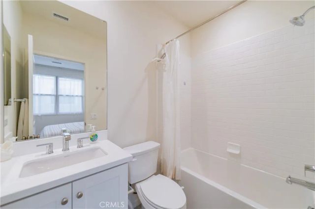 118 Newburry, Irvine, CA 92618