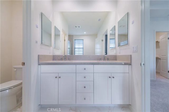 118 Newburry, Irvine, CA 92618