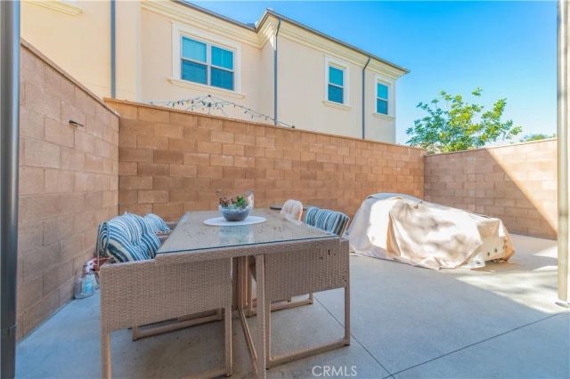 118 Newburry, Irvine, CA 92618