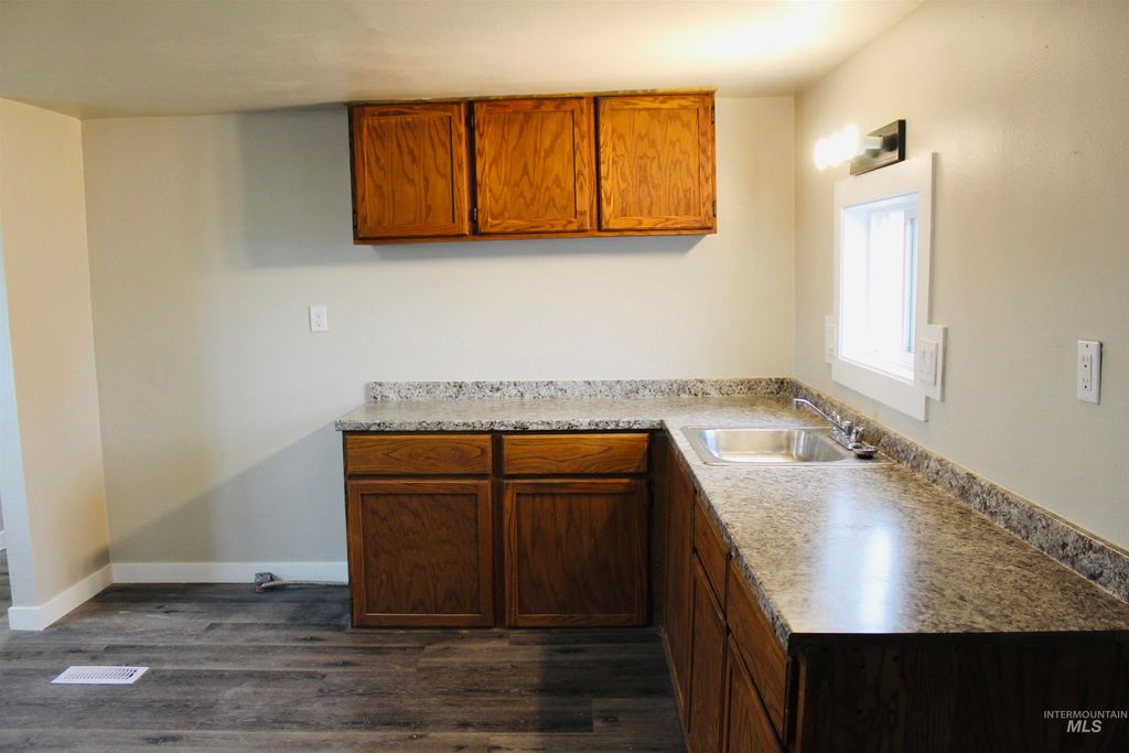 308 W Ave G, Wendell, ID 83355 photo 13