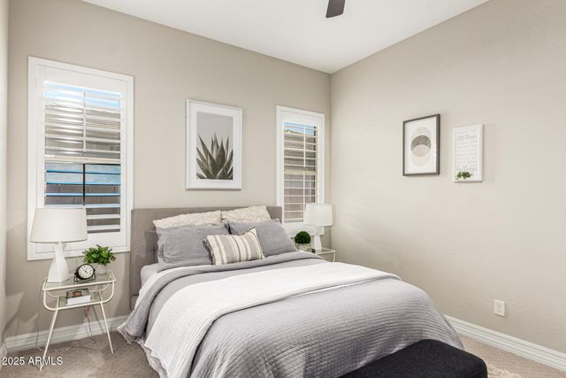 2570 E THORNTON Court, Gilbert, AZ 85297