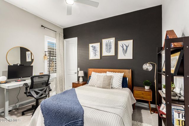 2570 E THORNTON Court, Gilbert, AZ 85297