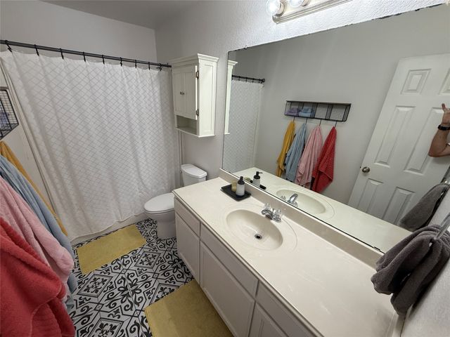 963 Redfish Drive, Burleson, TX 76028