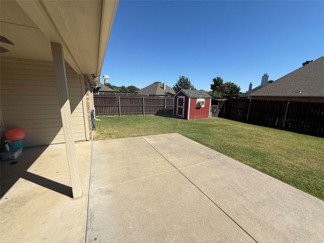 963 Redfish Drive, Burleson, TX 76028