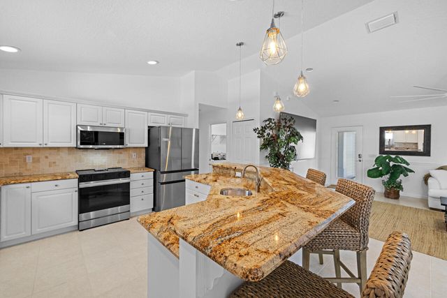 5064 SE Horseshoe Point Road, Stuart, FL 34997