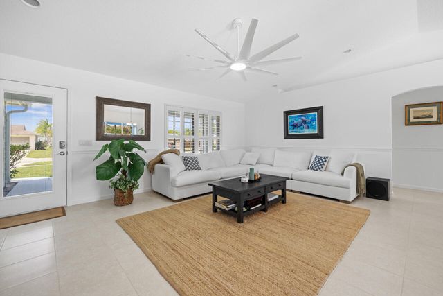 5064 SE Horseshoe Point Road, Stuart, FL 34997