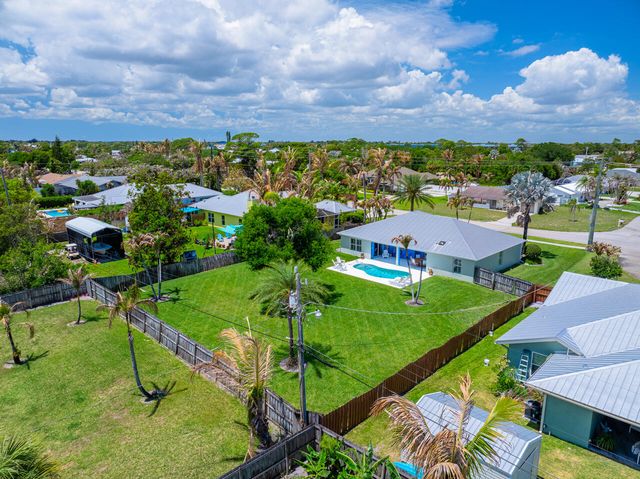 5064 SE Horseshoe Point Road, Stuart, FL 34997