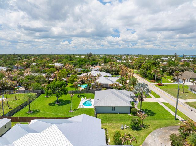 5064 SE Horseshoe Point Road, Stuart, FL 34997