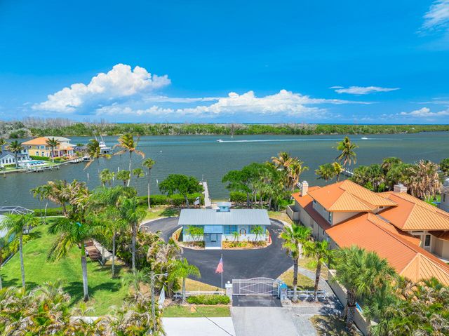 5064 SE Horseshoe Point Road, Stuart, FL 34997