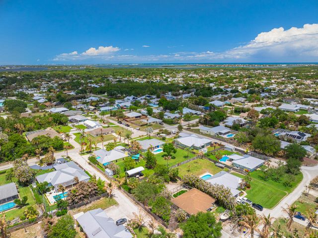 5064 SE Horseshoe Point Road, Stuart, FL 34997