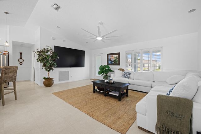 5064 SE Horseshoe Point Road, Stuart, FL 34997