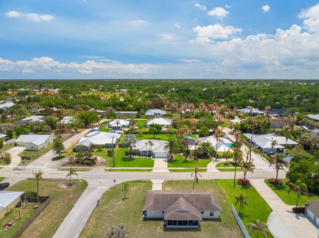 5064 SE Horseshoe Point Road, Stuart, FL 34997