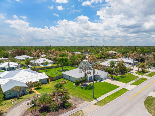 5064 SE Horseshoe Point Road, Stuart, FL 34997