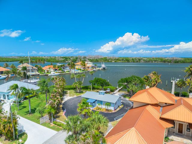 5064 SE Horseshoe Point Road, Stuart, FL 34997