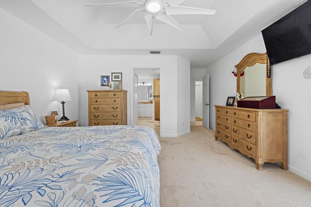 5064 SE Horseshoe Point Road, Stuart, FL 34997