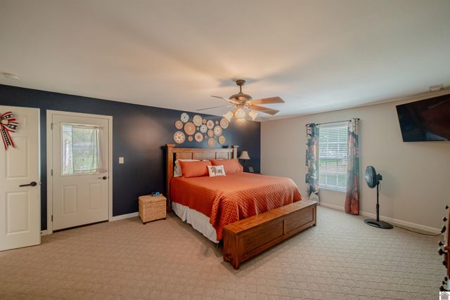 211 Larkspur Lane, Paducah, KY 42003