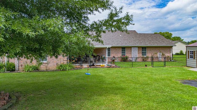 211 Larkspur Lane, Paducah, KY 42003
