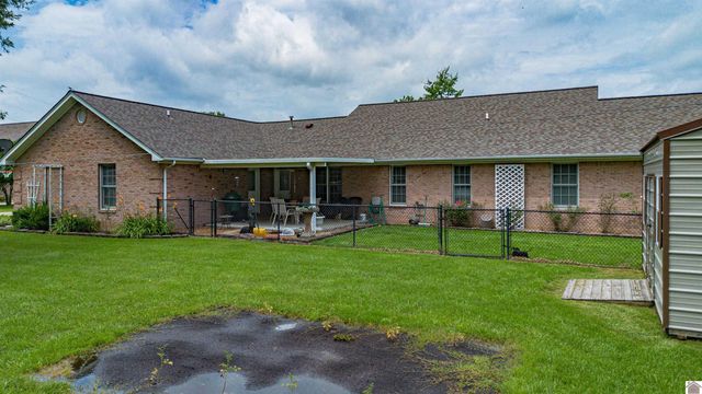 211 Larkspur Lane, Paducah, KY 42003