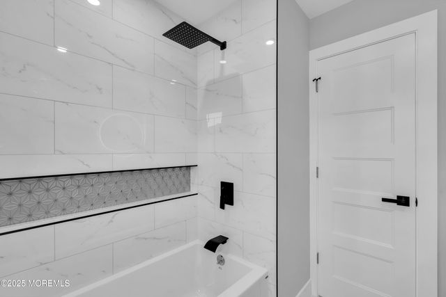 17 Palmetto Point Street, Toms River, NJ 08757