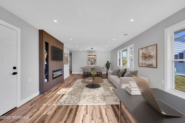 17 Palmetto Point Street, Toms River, NJ 08757