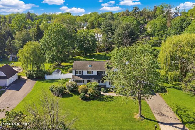 7 Shire Way, Middletown, NJ 07748