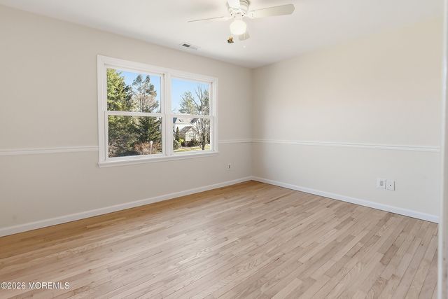 7 Shire Way, Middletown, NJ 07748