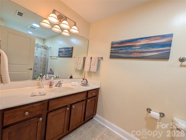 65 Foxden Drive 201, Fletcher, NC 28732