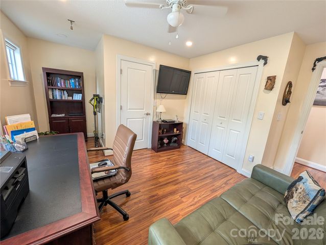 65 Foxden Drive 201, Fletcher, NC 28732