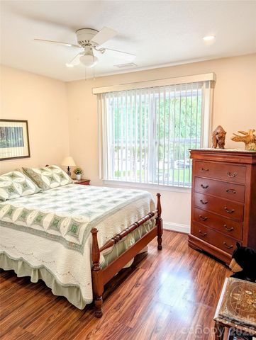 65 Foxden Drive 201, Fletcher, NC 28732