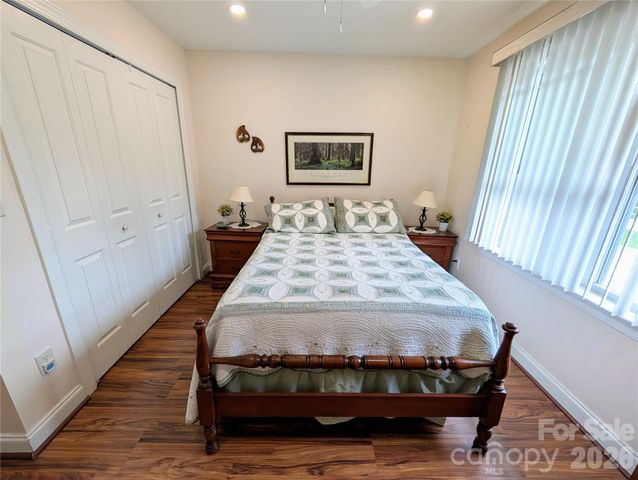 65 Foxden Drive 201, Fletcher, NC 28732